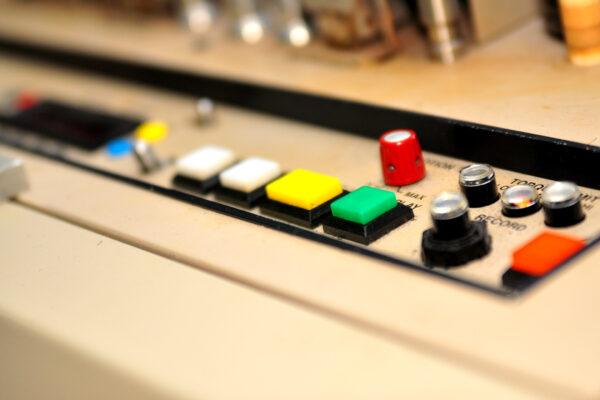 Digital mastering equipment of buttons and dials
